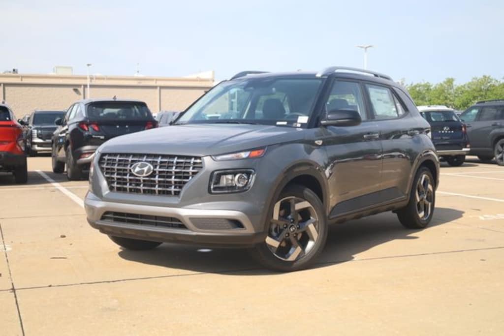 New 2026 Hyundai Venue SEL w/Two-Tone Roof SUV