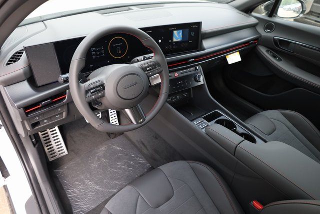 2025 Hyundai Sonata N Line - Photo 10