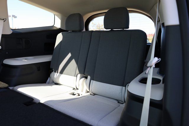 2026 Hyundai IONIQ 9 SE - Photo 27