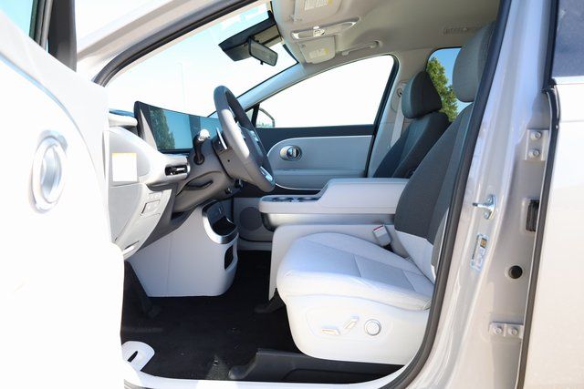 2026 Hyundai IONIQ 9 SE - Photo 11
