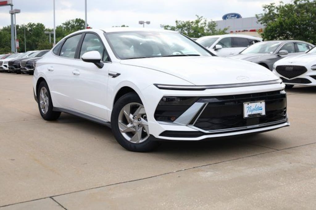 New 2025 Hyundai Sonata SE Sedan