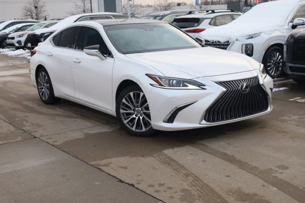 Used 2021 Lexus ES 350 Sedan
