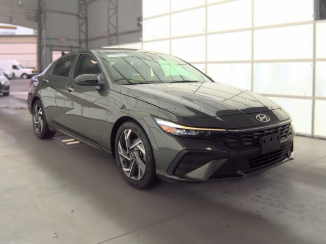 Used 2025 Hyundai Elantra SEL Sport Sedan