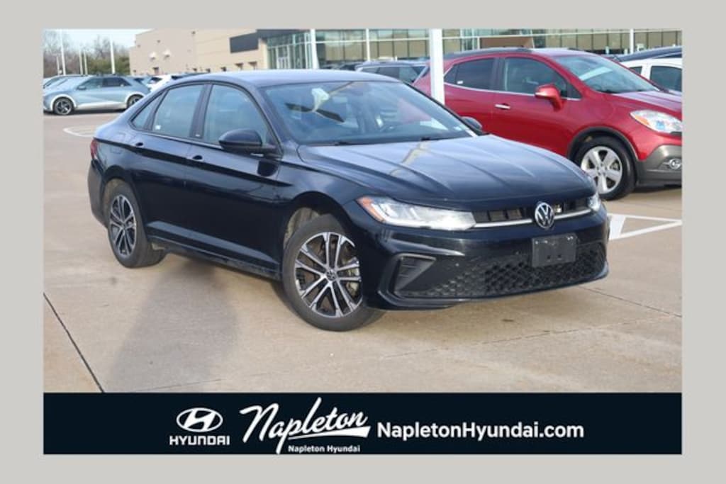 Used 2025 Volkswagen Jetta 1.5T Sport Sedan