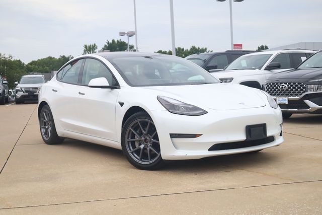Used 2022 Tesla Model 3 Long Range with VIN 5YJ3E1EB7NF172663 for sale in Oakbrook Terrace, IL