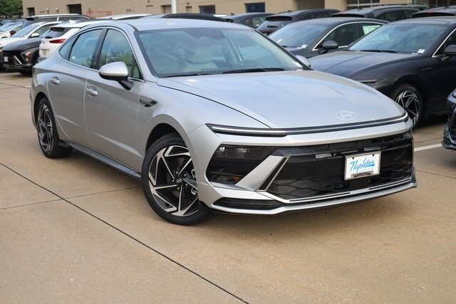 2026 Hyundai Sonata SEL Sport photo 2