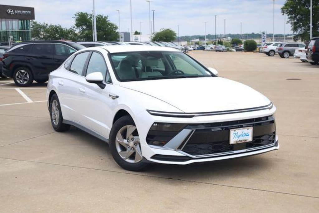 New 2026 Hyundai Sonata SE Sedan