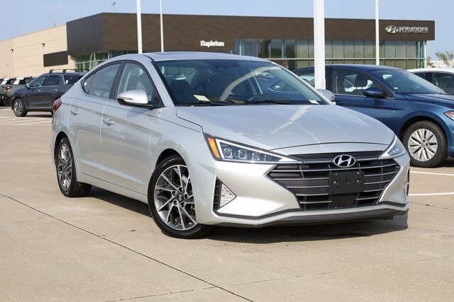 Used 2019 Hyundai Elantra Limited with VIN 5NPD84LF8KH458392 for sale in Hazelwood, MO