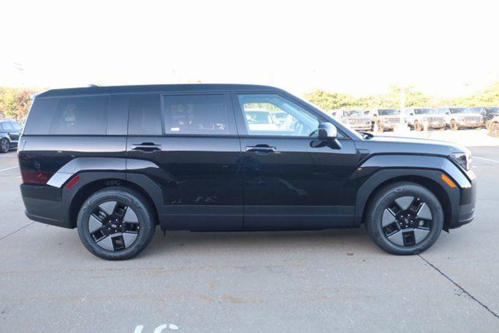 New 2026 Hyundai Santa Fe Hybrid SE SUV