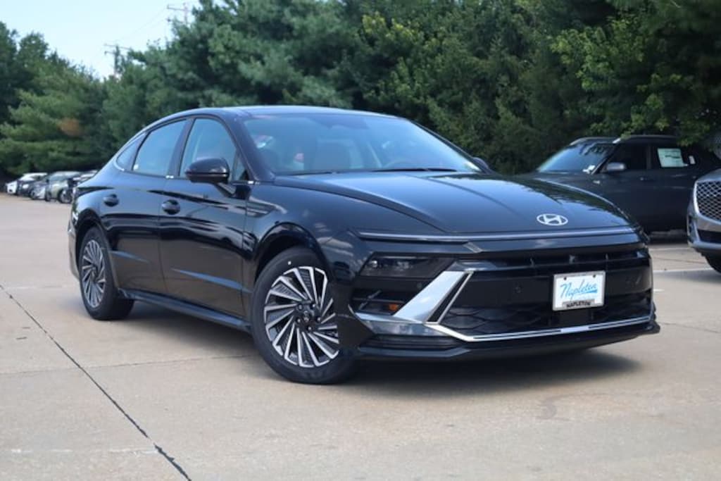 New 2026 Hyundai Sonata Hybrid Limited Sedan