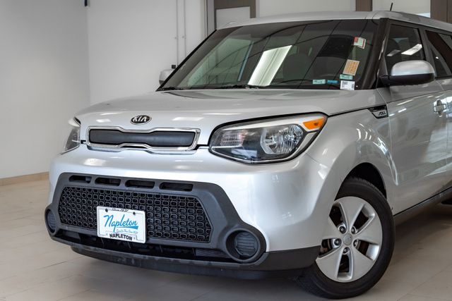 Used 2015 Kia Soul Base with VIN KNDJN2A2XF7783345 for sale in Hazelwood, MO