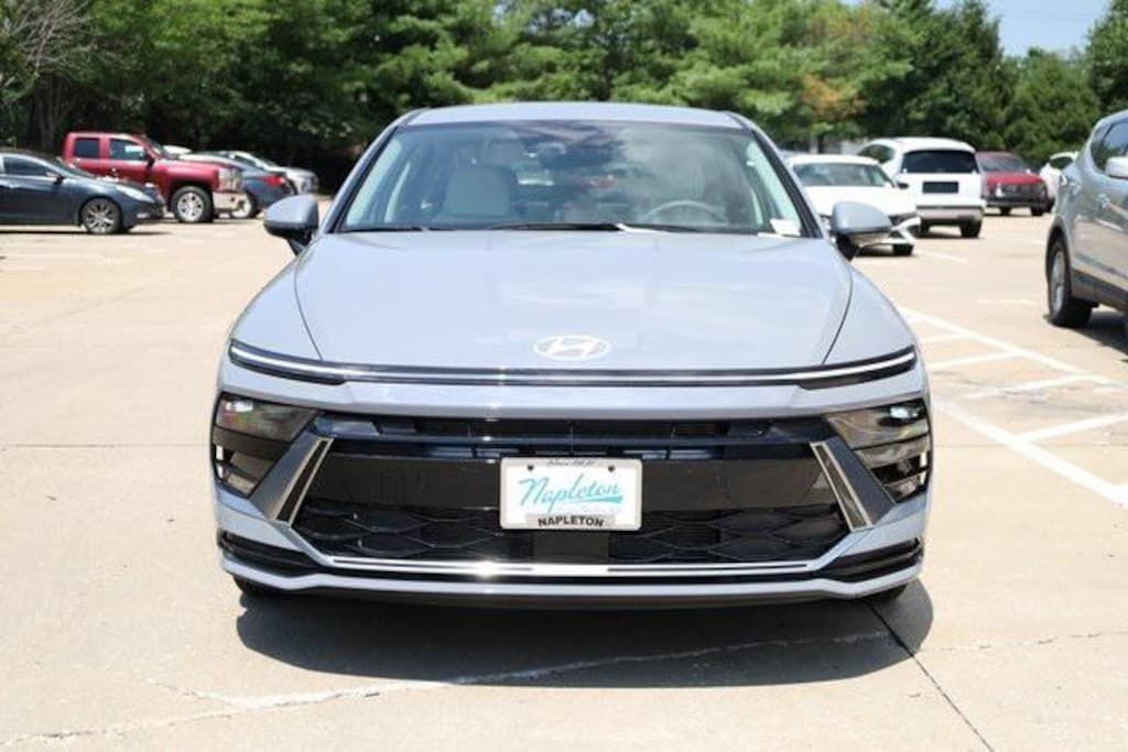 New 2025 Hyundai Sonata SEL Sedan