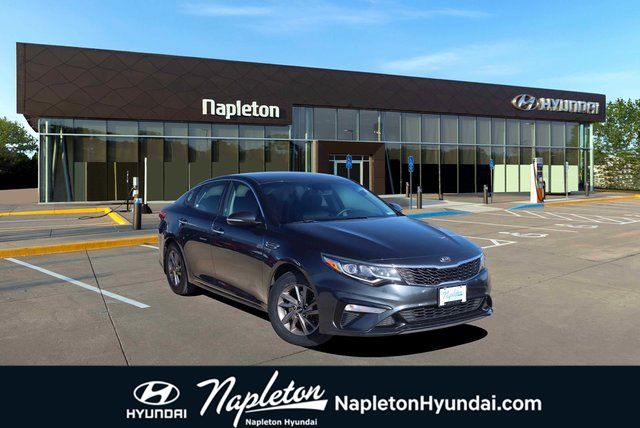 2020 Kia Optima LX's photo