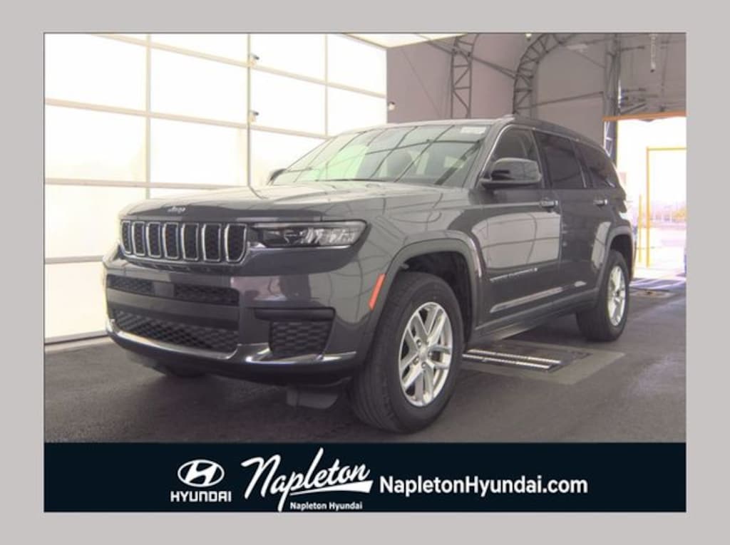 Used 2023 Jeep Grand Cherokee L L Laredo SUV