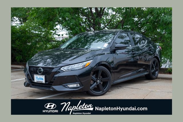 2022 Nissan Sentra SR CVT's photo
