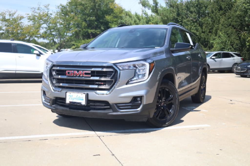 Used 2023 GMC Terrain AT4 SUV