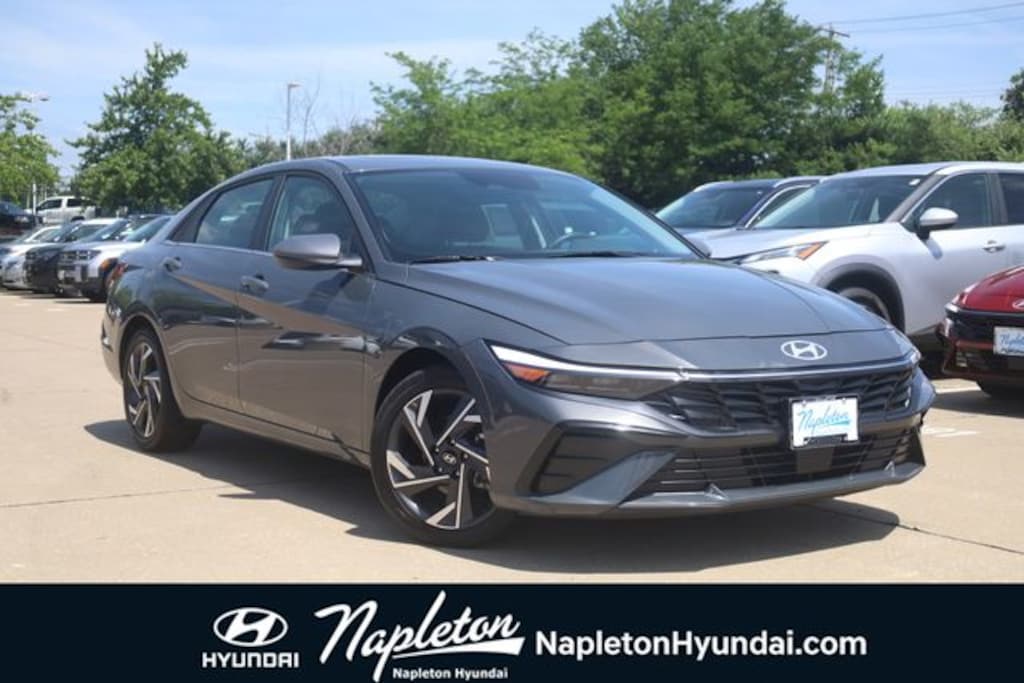 Certified 2025 Hyundai Elantra SEL Convenience Sedan