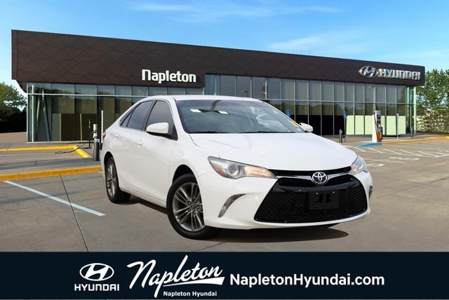 Used 2017 Toyota Camry SE with VIN 4T1BF1FK7HU768810 for sale in Saint Peters, MO