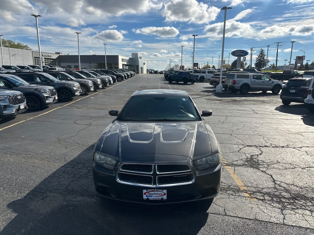 Used 2013 Dodge Charger SE Sedan