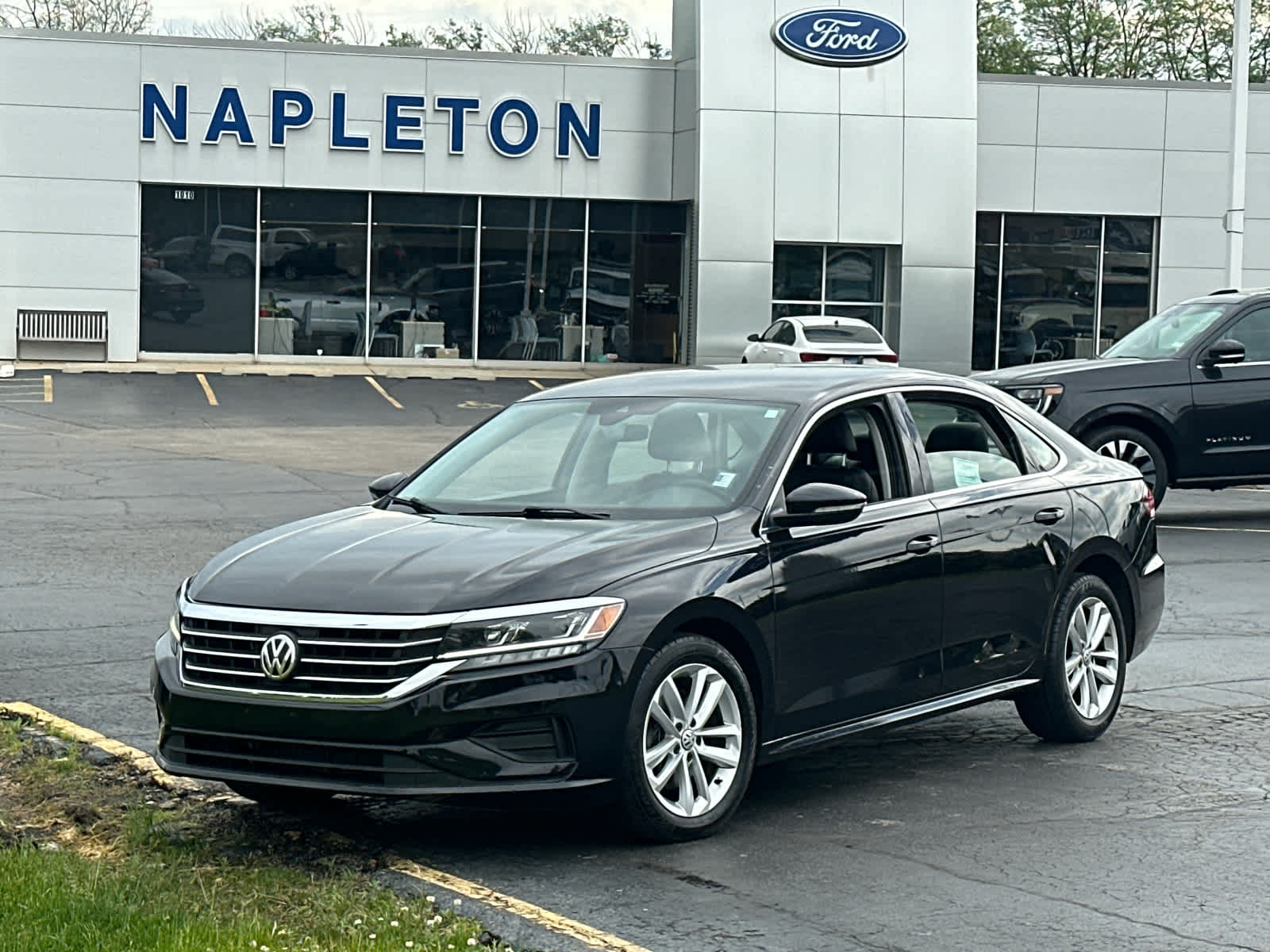 2020 Volkswagen Passat 2.0T SE Auto's photo