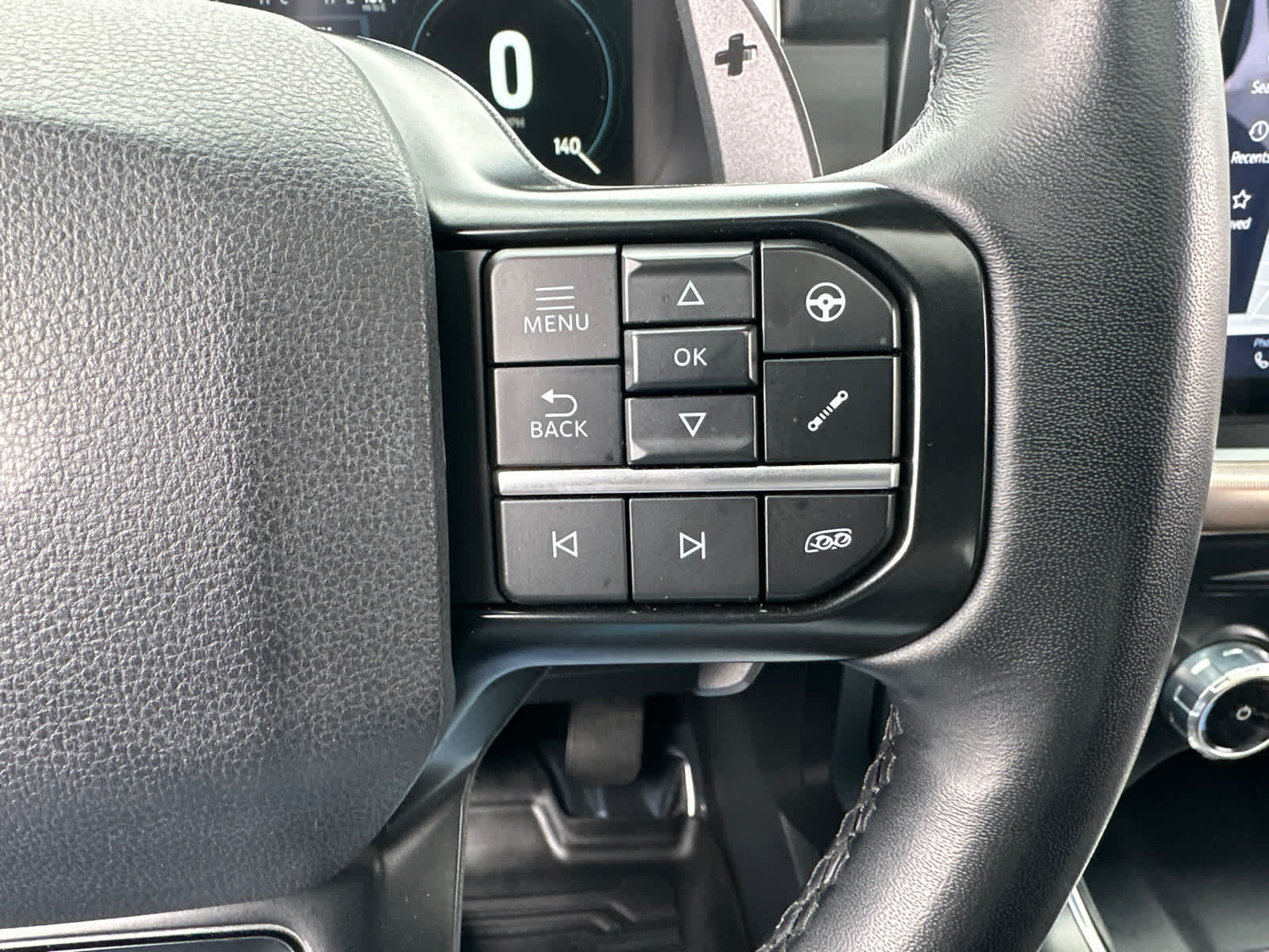 2023 Ford F-150 Raptor - Photo 22