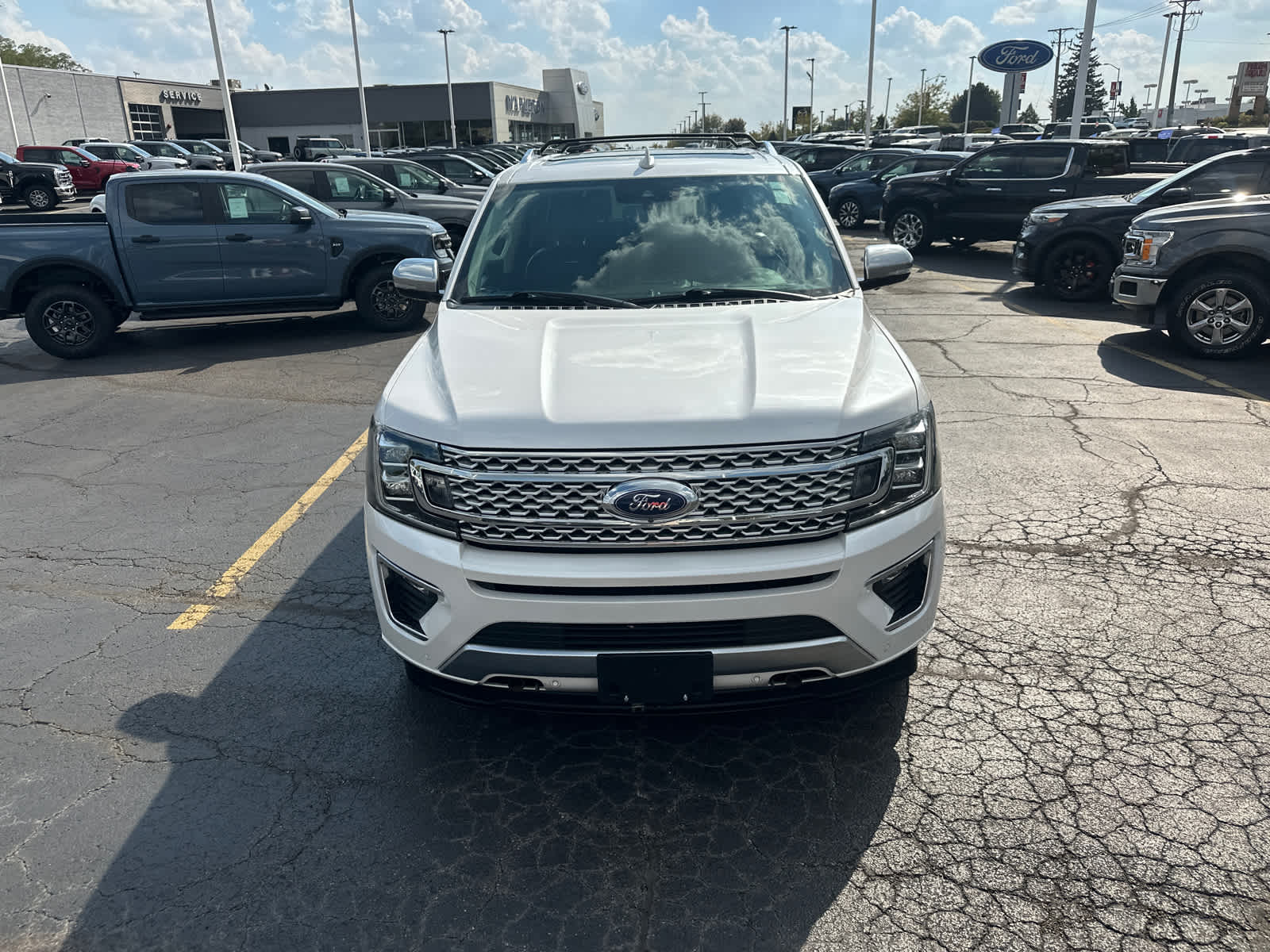 2019 Ford Expedition Platinum photo 3