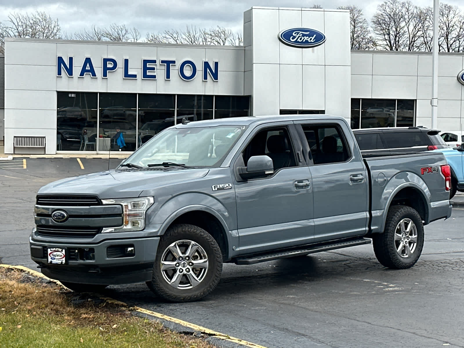 2019 Ford F-150 Lariat photo 2