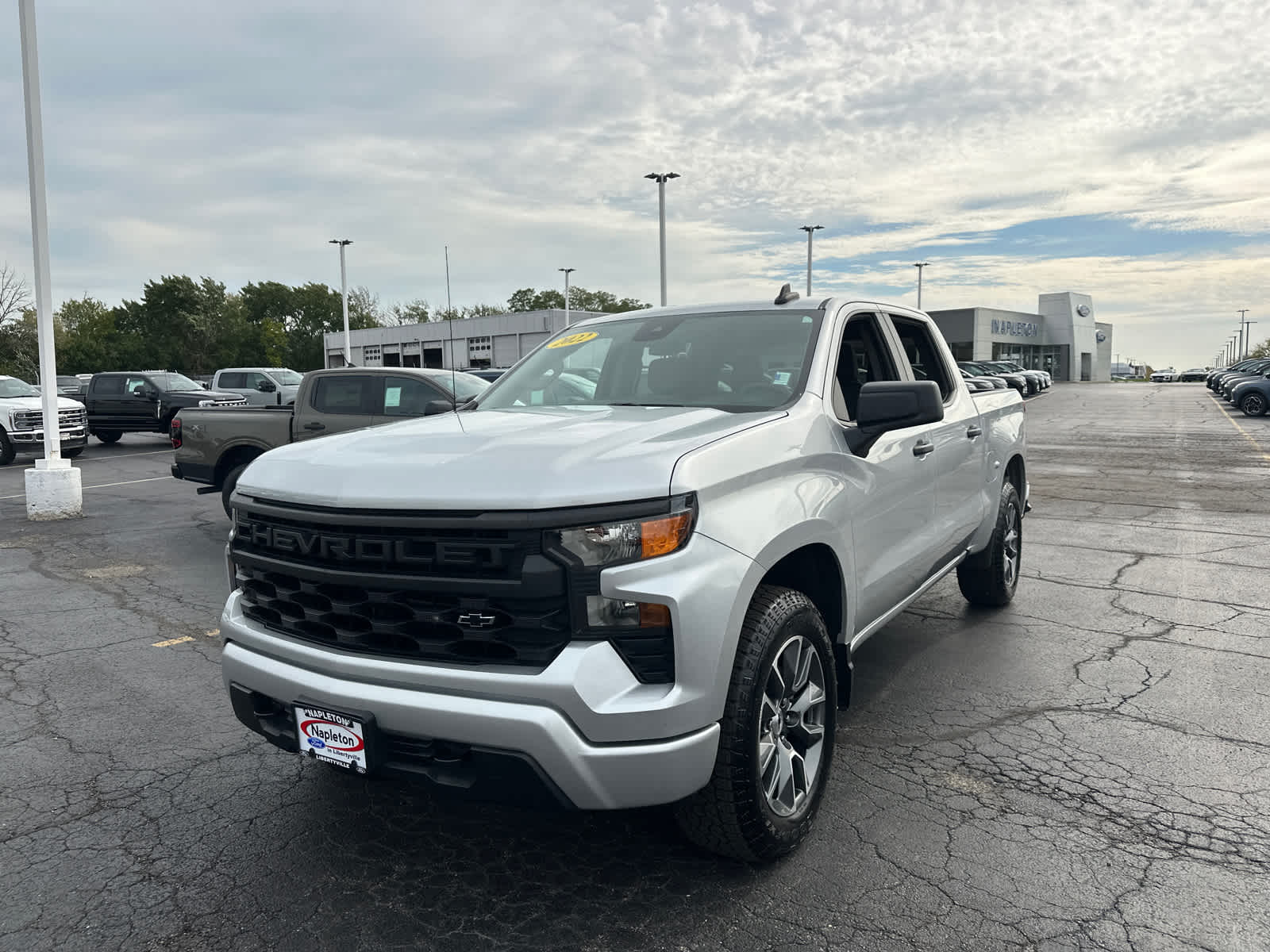 2022 Chevrolet Silverado 1500 Custom photo 4