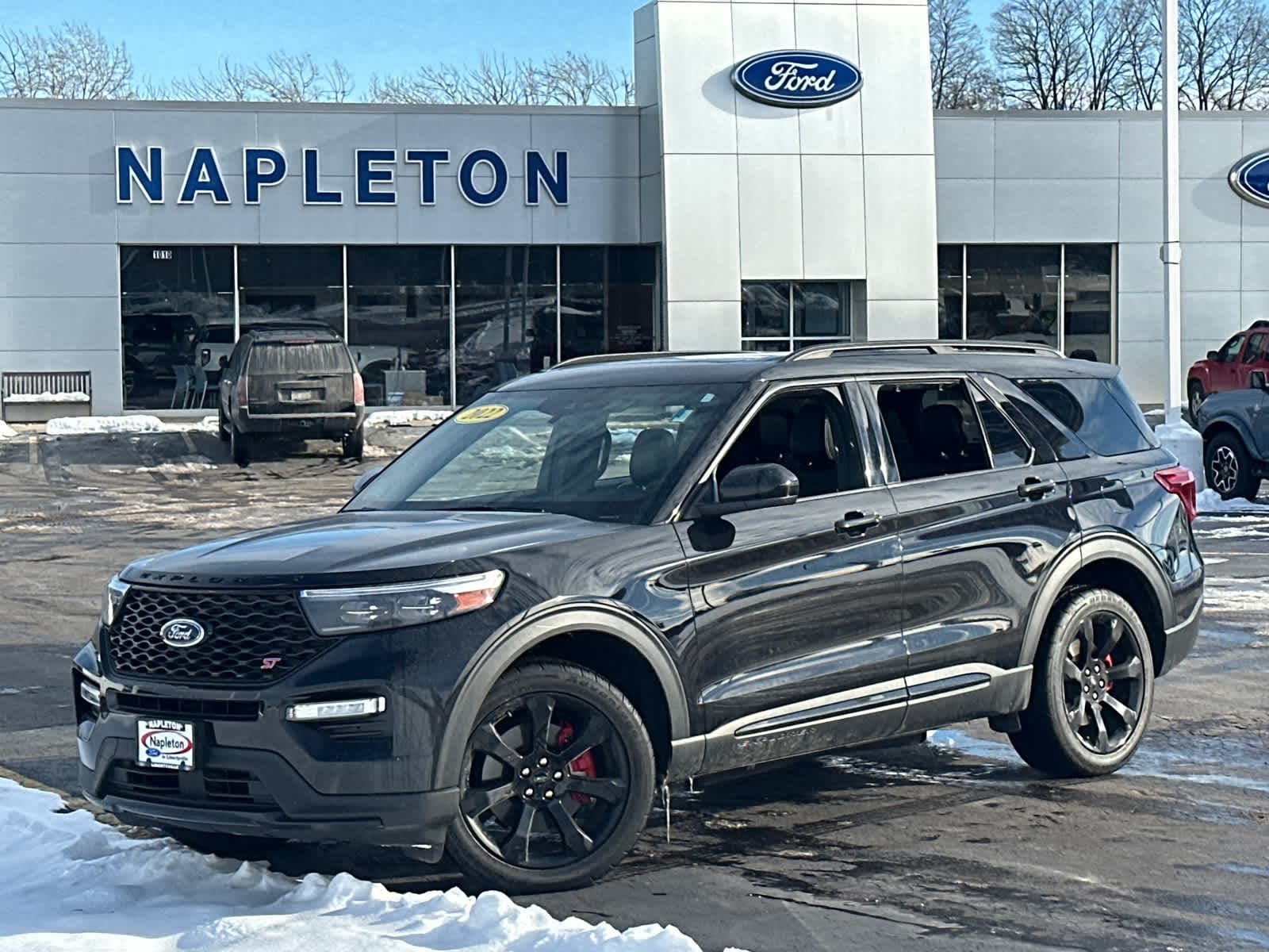 2022 Ford Explorer ST's photo