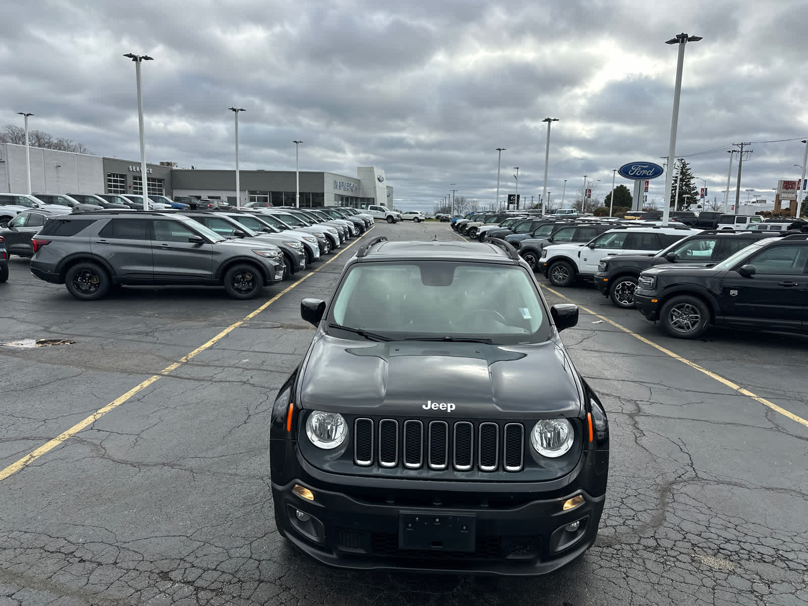 2017 Jeep Renegade Latitude North Edition photo 3