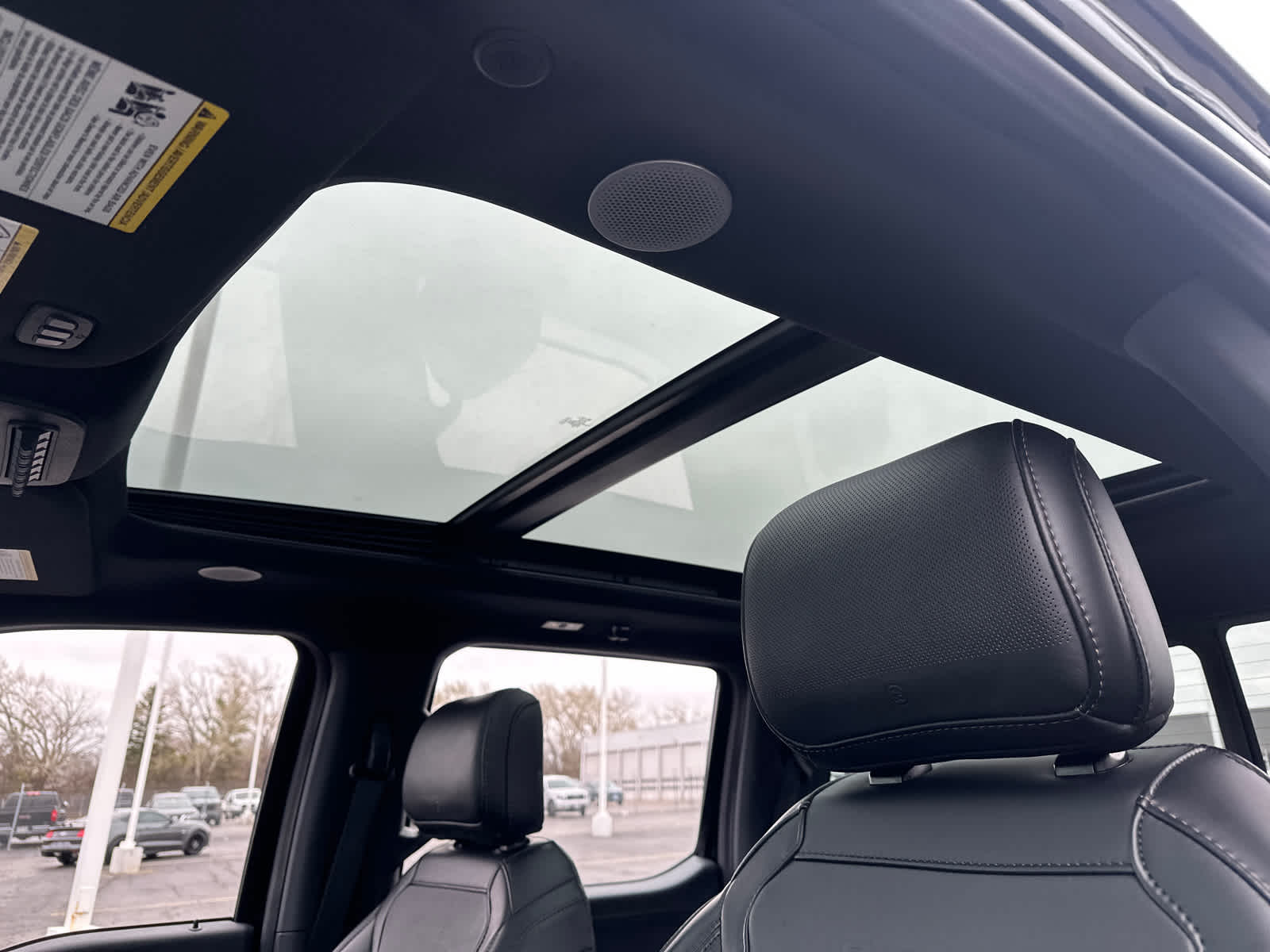2023 Ford F-150 Raptor - Photo 27