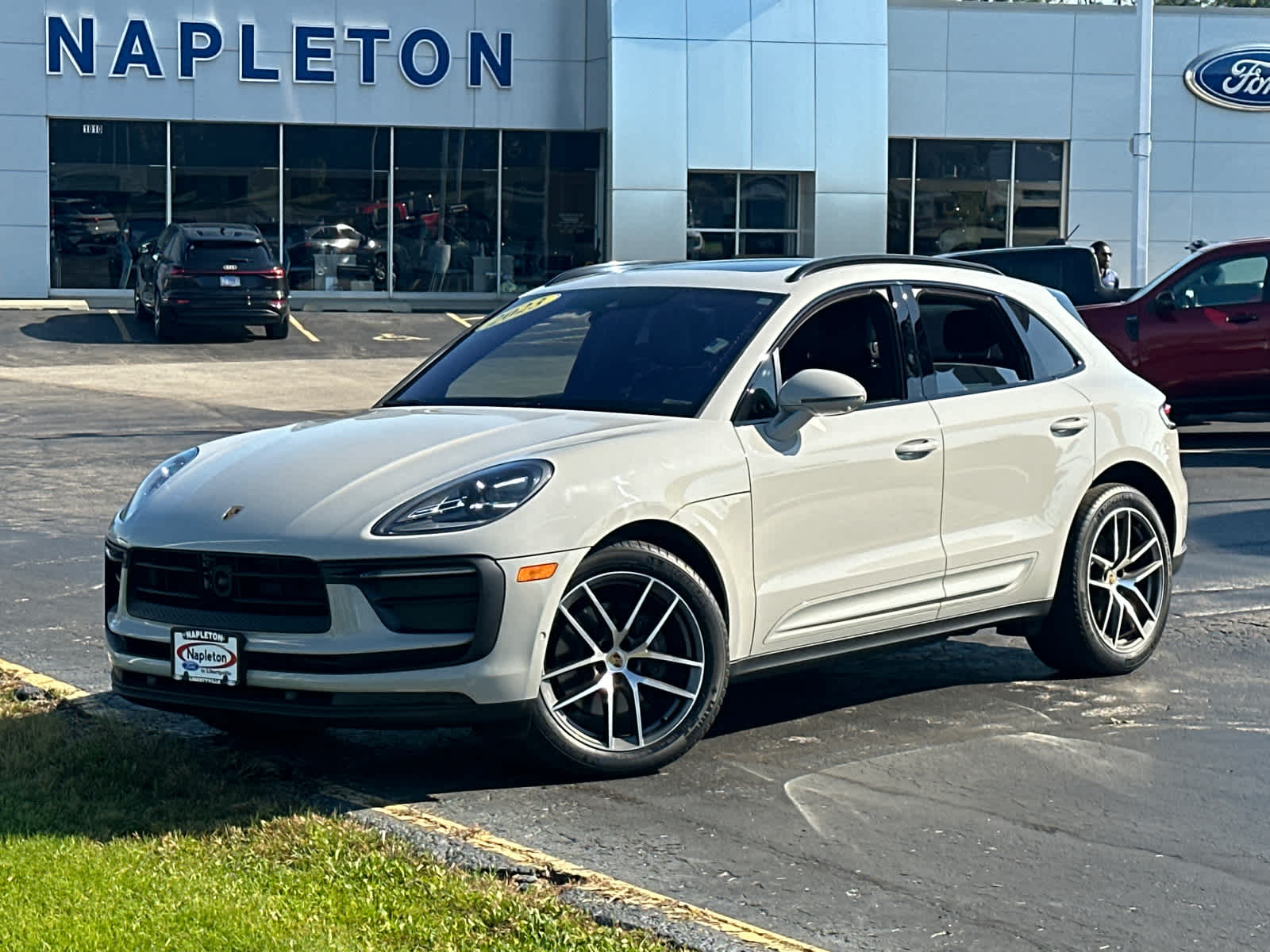 2023 Porsche Macan