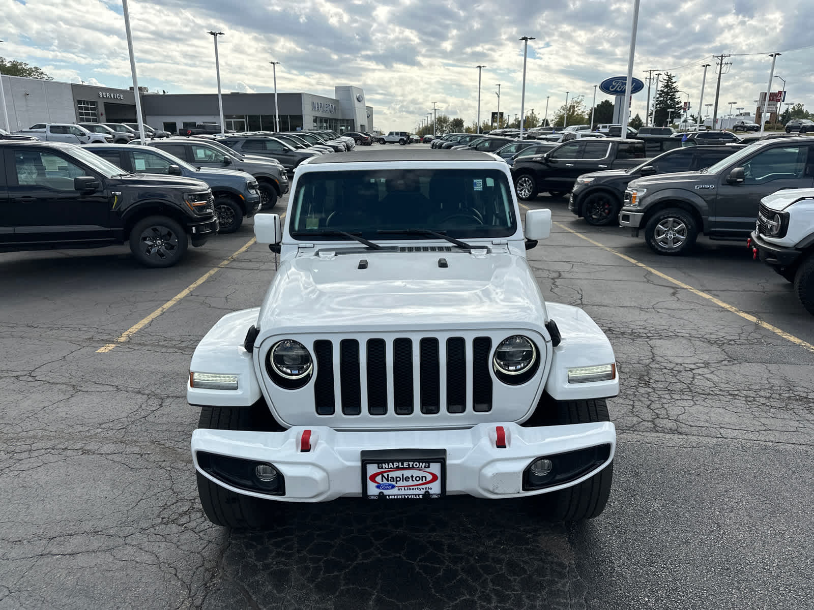 2021 Jeep Wrangler Unlimited Sahara photo 2