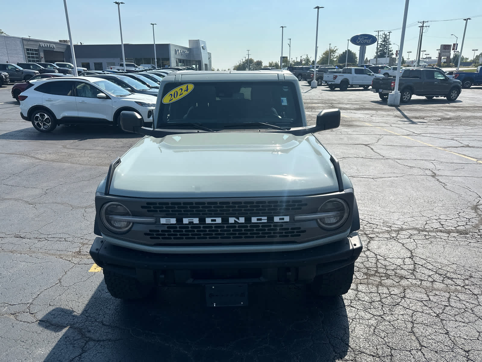 2024 Ford Bronco Badlands photo 3