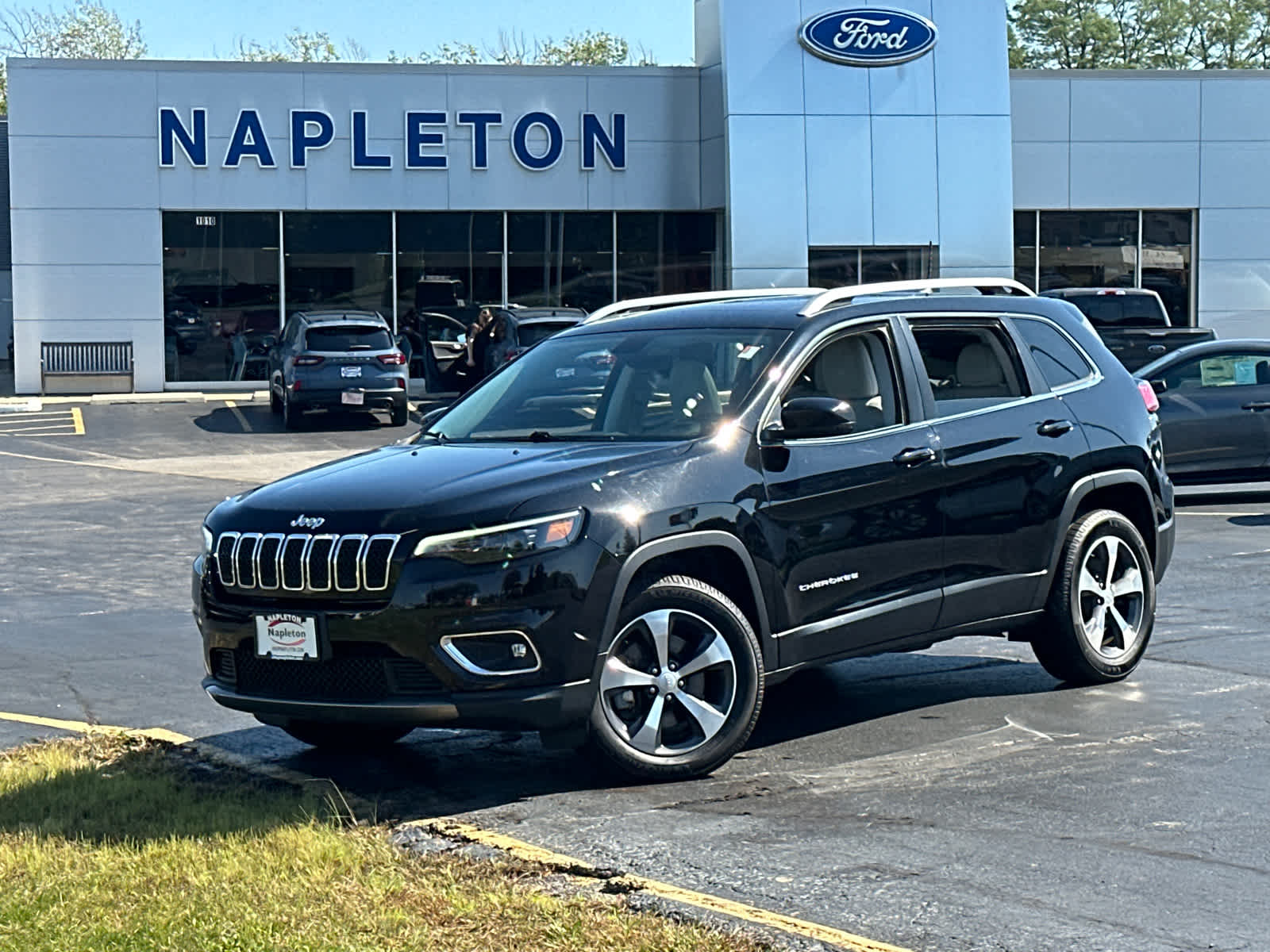 2019 Jeep Cherokee Limited photo 2