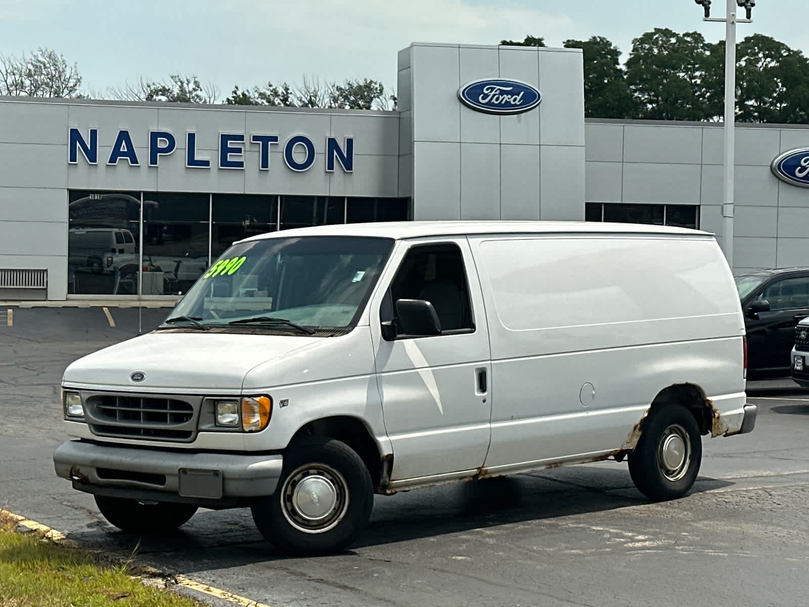 Used 1998 Ford Econoline Van BASE with VIN 1FTRE1462WHA53970 for sale in Libertyville, IL
