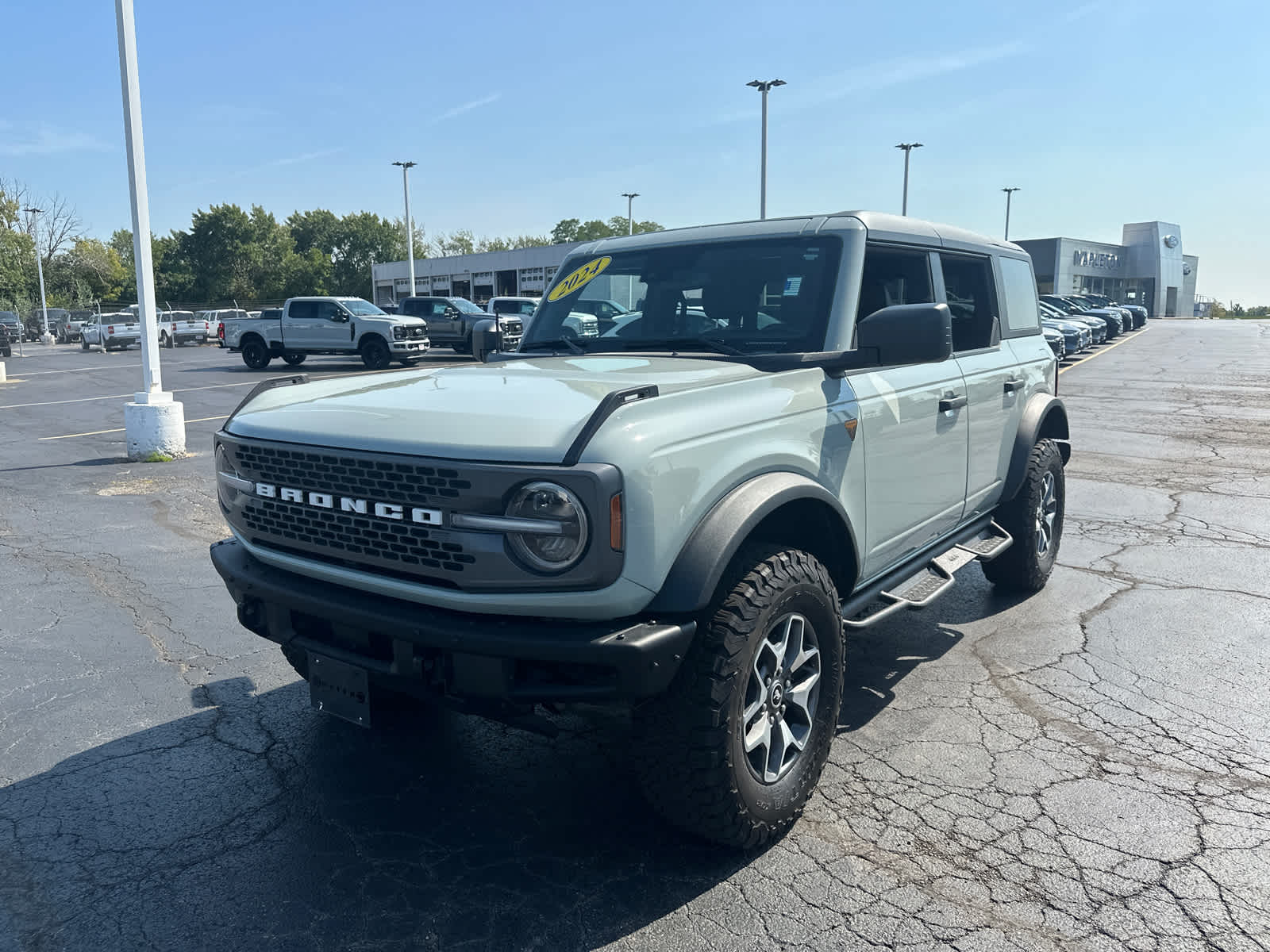 2024 Ford Bronco Badlands photo 4
