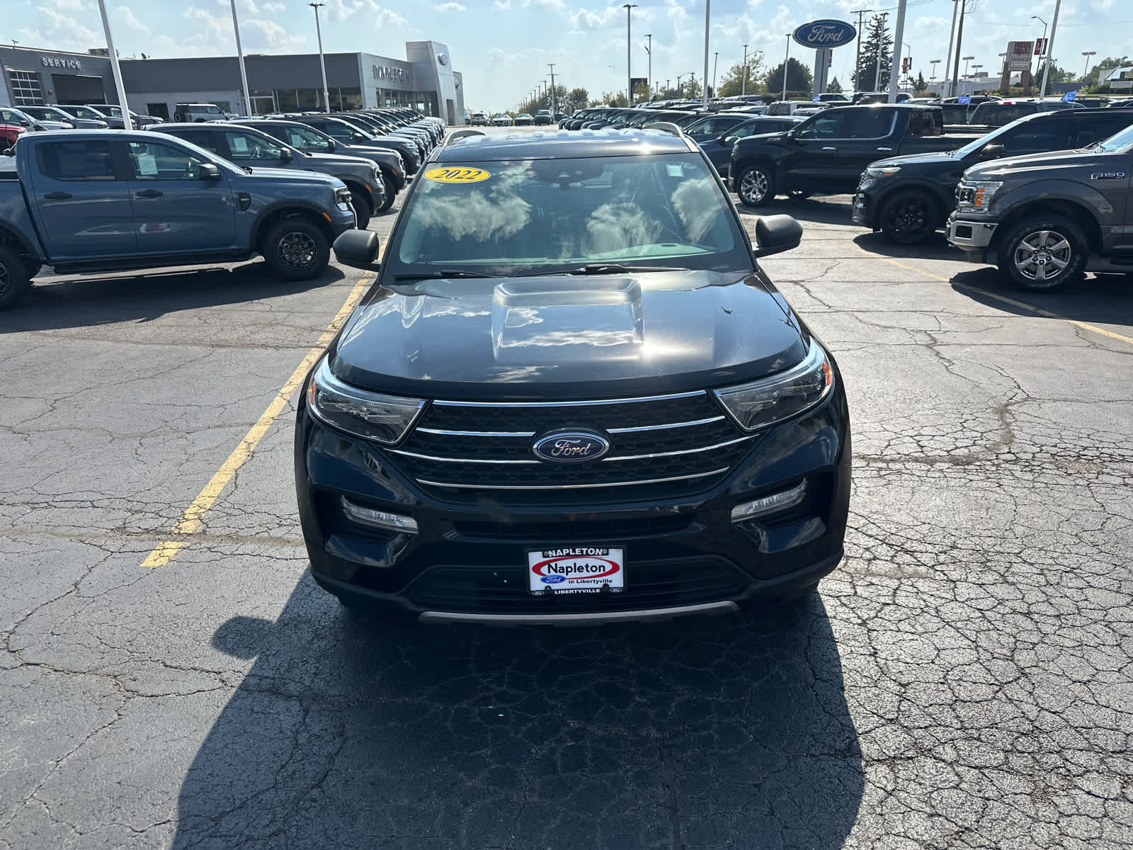 2022 Ford Explorer XLT photo 2