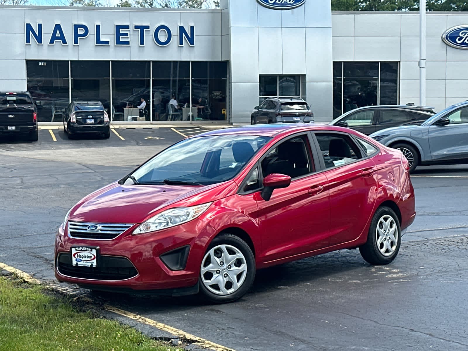 Used 2011 Ford Fiesta SE with VIN 3FADP4BJ9BM206658 for sale in Libertyville, IL