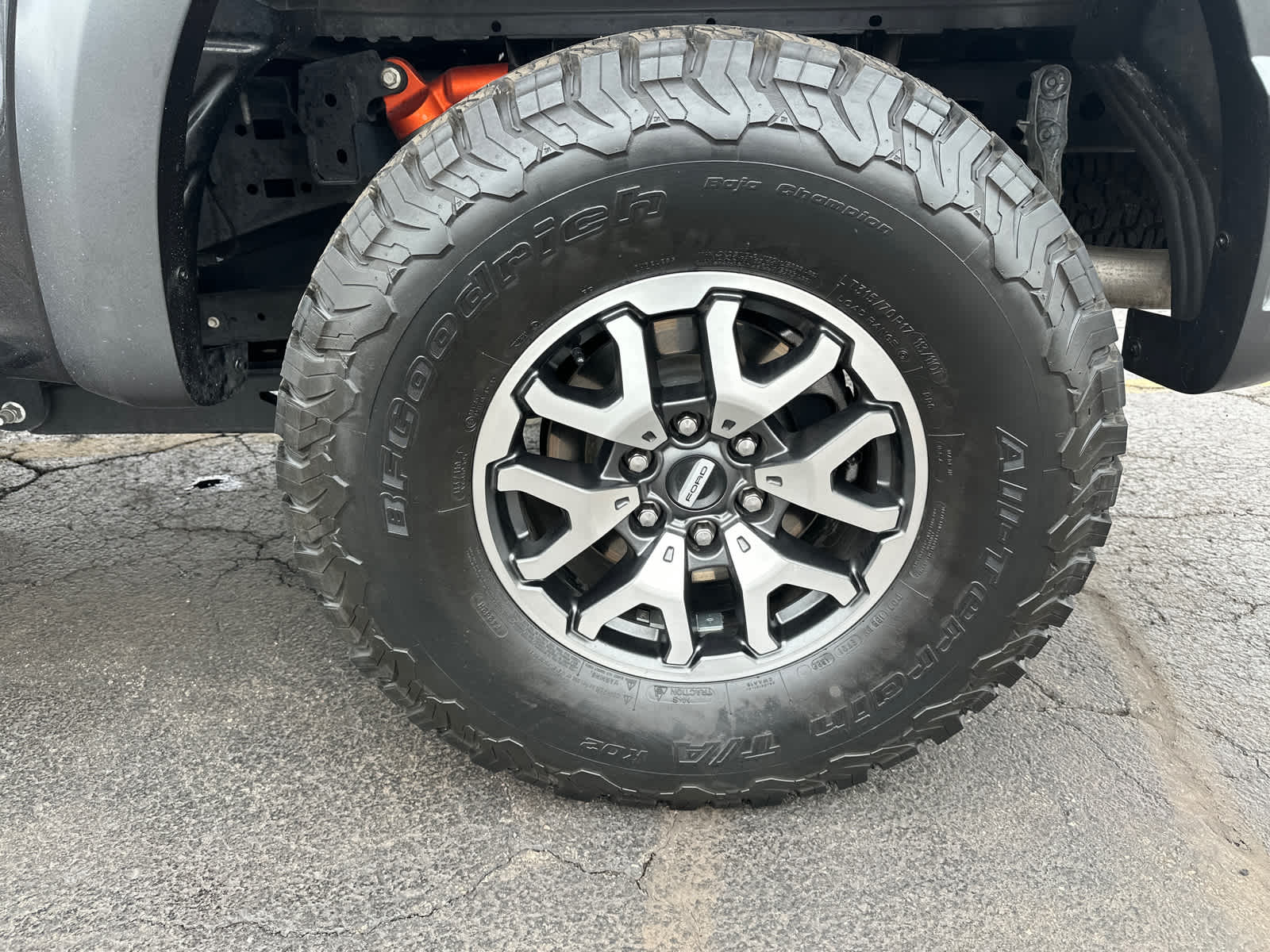 2023 Ford F-150 Raptor - Photo 15