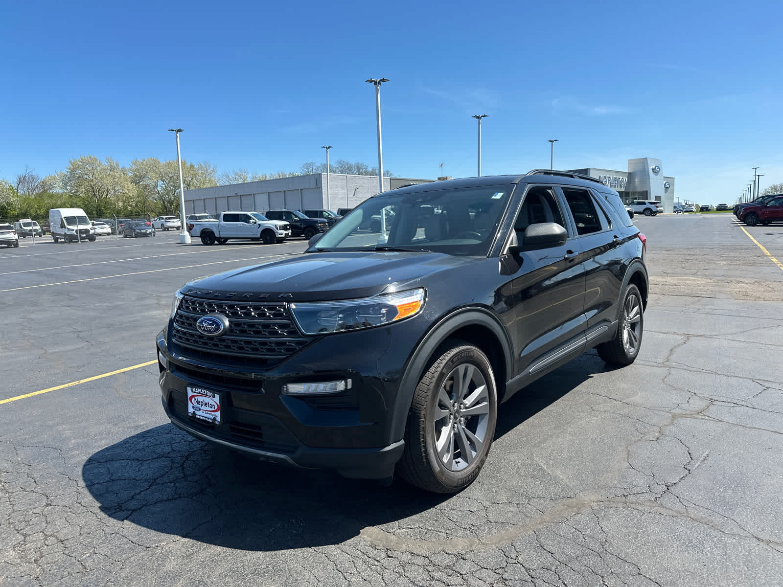 2021 Ford Explorer XLT photo 4