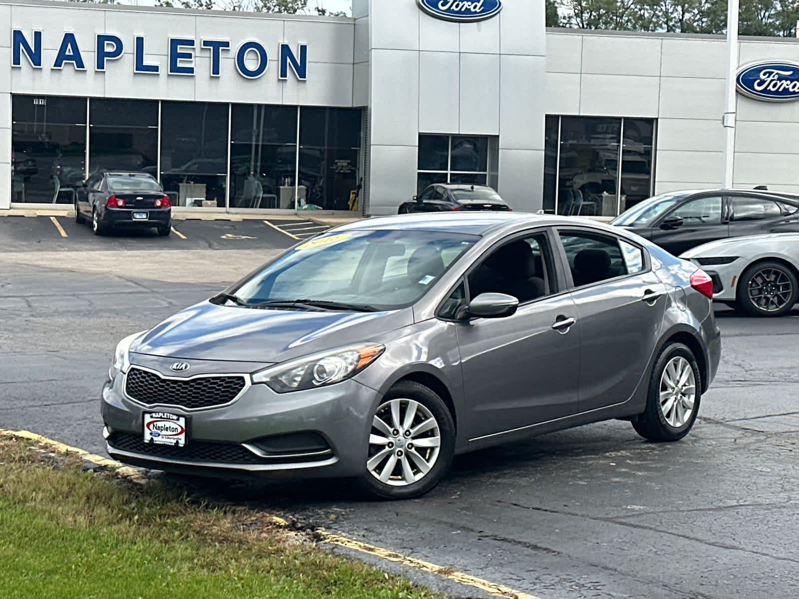 Used 2016 Kia Forte LX with VIN KNAFX4A66G5598413 for sale in Libertyville, IL