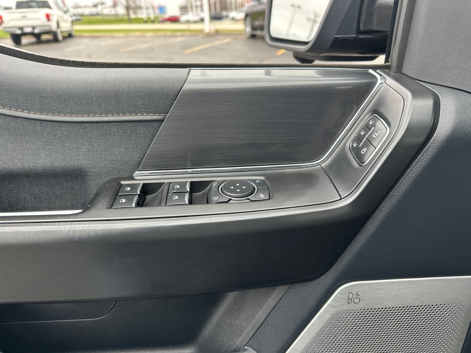 2023 Ford F-150 Raptor - Photo 30