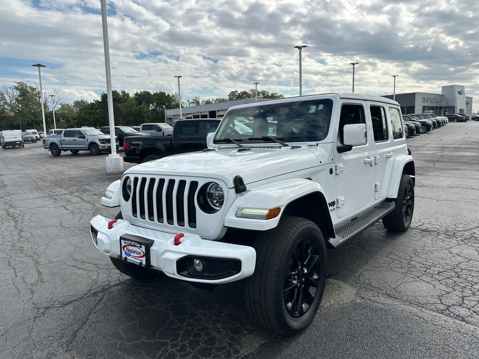2021 Jeep Wrangler Unlimited Sahara photo 3