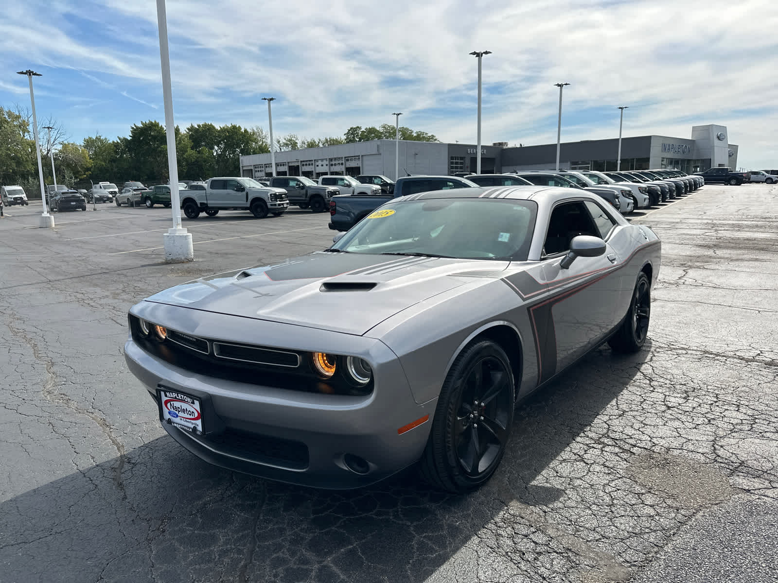 2015 Dodge Challenger SXT photo 4