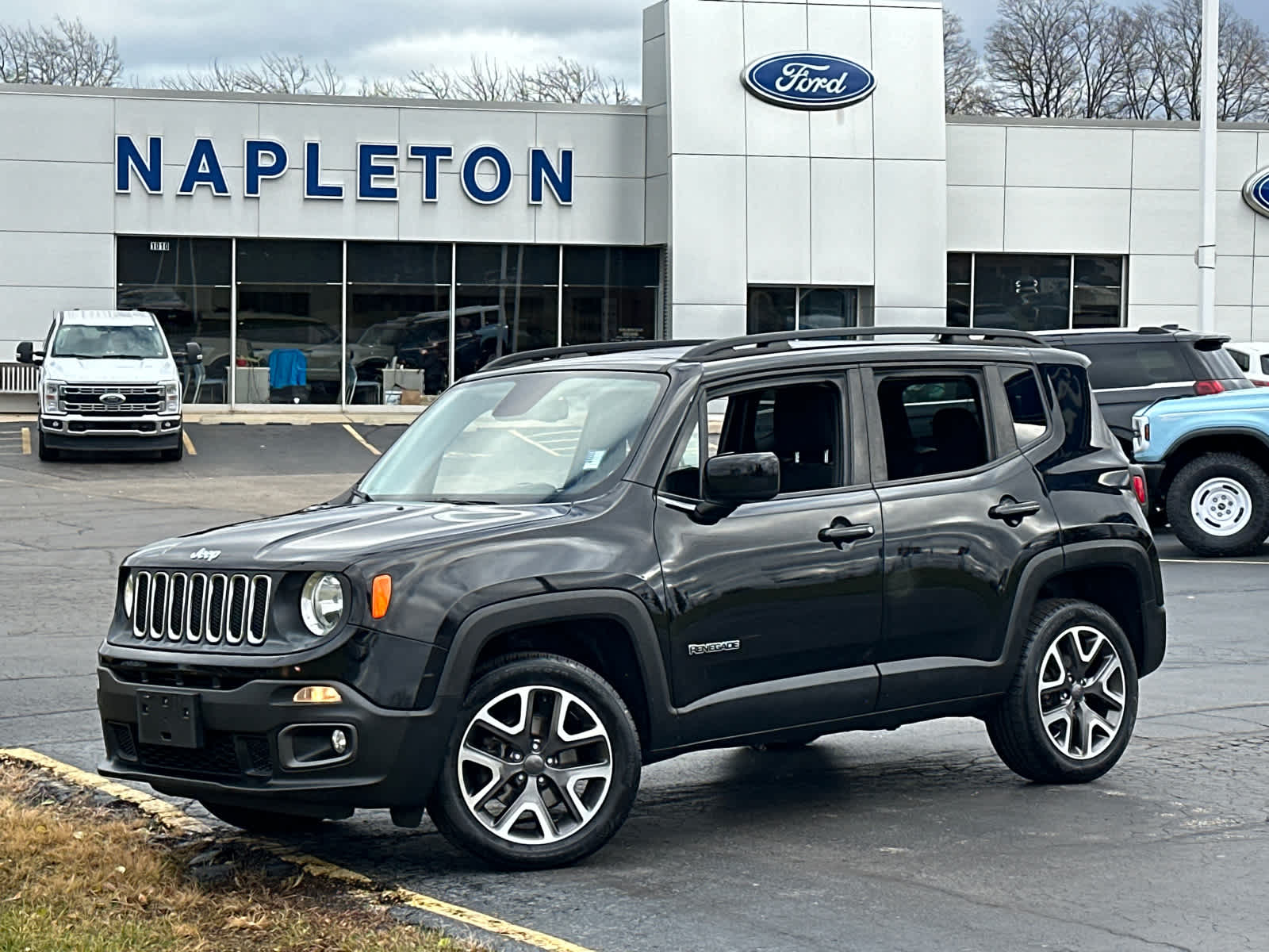 2017 Jeep Renegade Latitude North Edition photo 2
