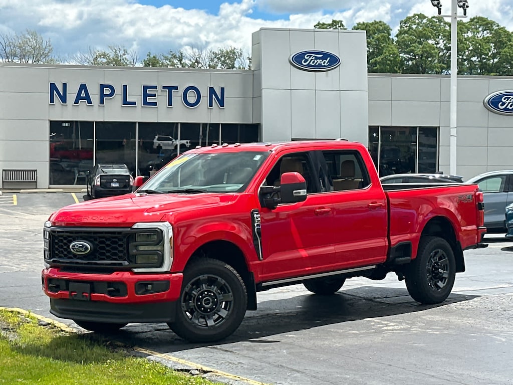 Used 2024 Ford F-250 Lariat Crew Cab Pickup