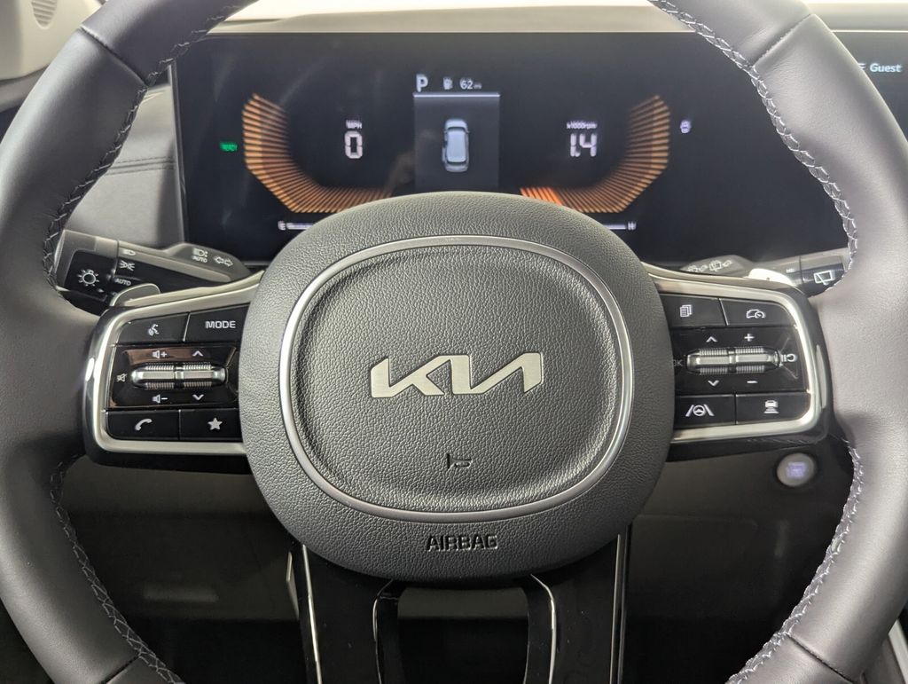 2026 Kia Carnival LXS - Photo 16