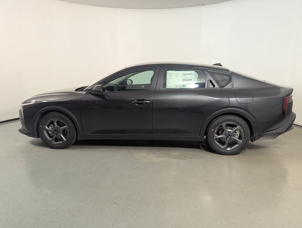 New 2026 Kia K4 LXS Sedan
