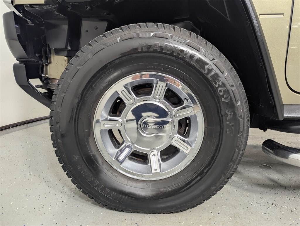 2005 Hummer H2 Base photo 7
